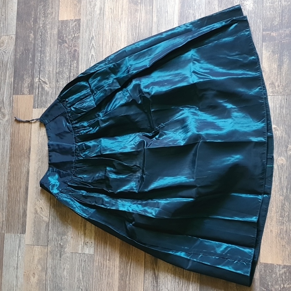 True Vintage skirt NWT/NWOT